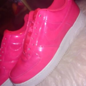 Color changing Nike air force 1 ultraviolet siren hot pink